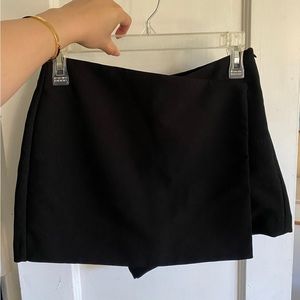 Zara - Black Mini Skort - S